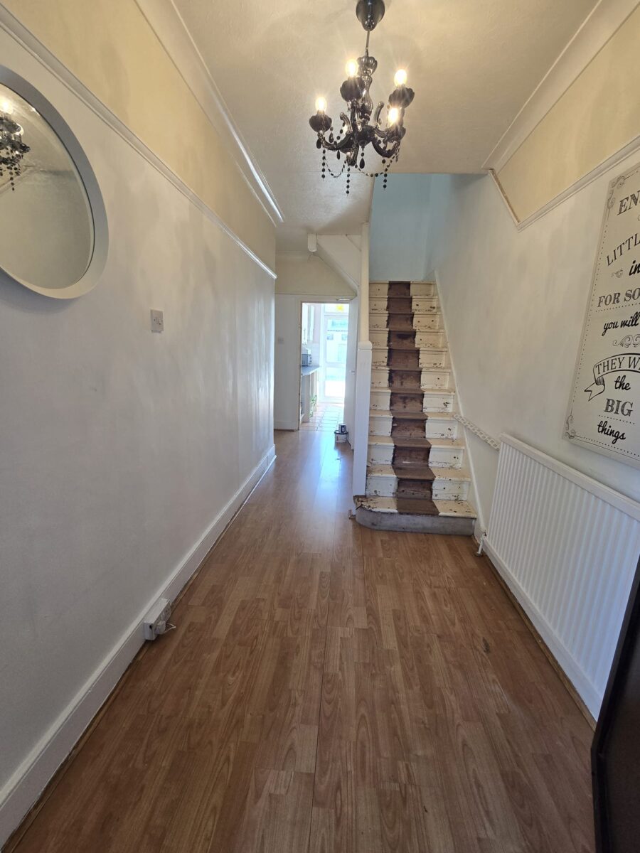 Spacious 4-5 Bedroom House For Rent, IG11