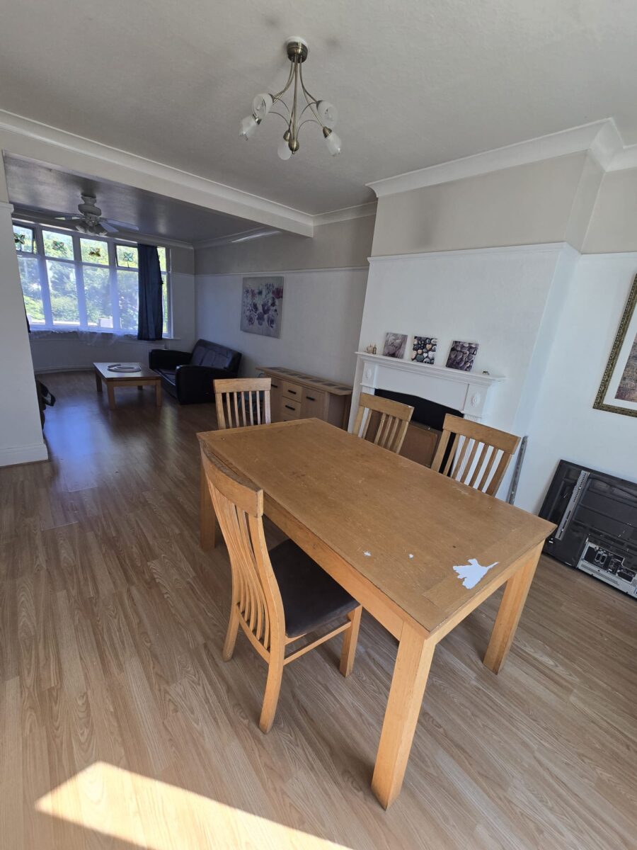 Spacious 4-5 Bedroom House For Rent, IG11