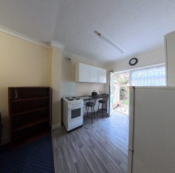1-Bedroom Flat Available to Rent, IG11
