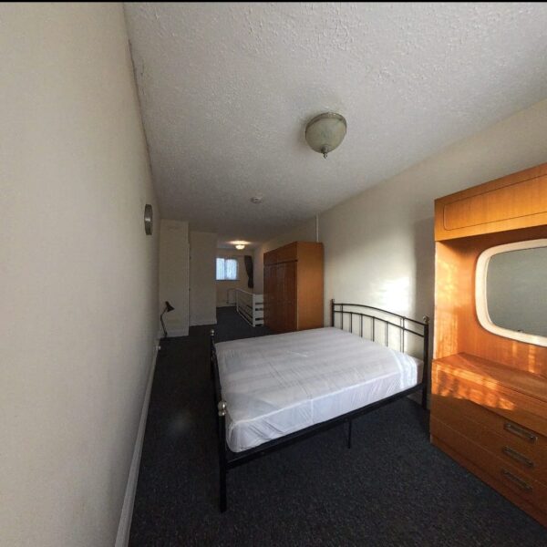 1-Bedroom Flat Available to Rent, IG11