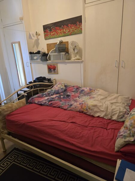 2 Separate One-Bedroom Flats  For Sale, IG11