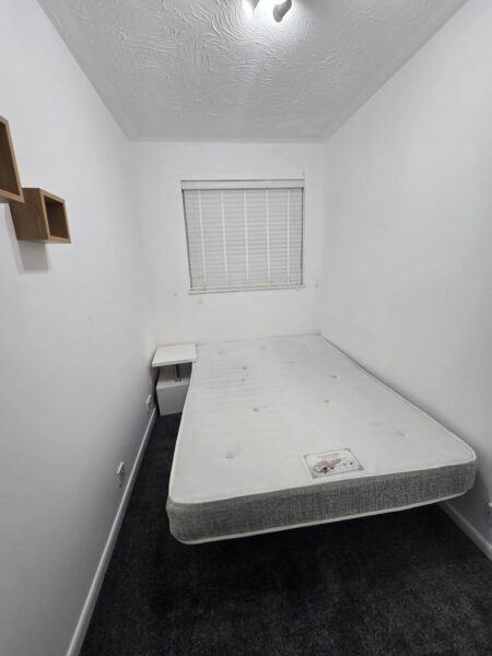 Two-Bedroom Flat For Rent, IG11