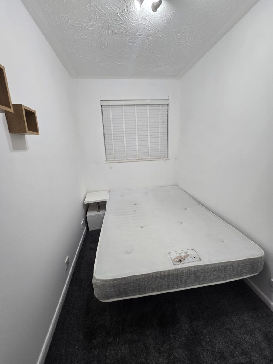Two-Bedroom Flat For Rent, IG11