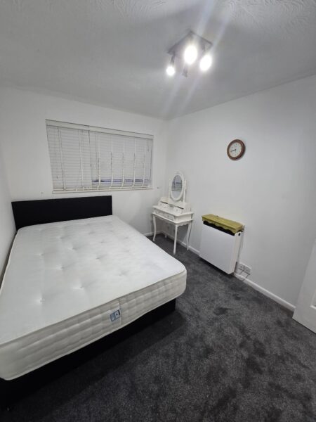 Two-Bedroom Flat For Rent, IG11