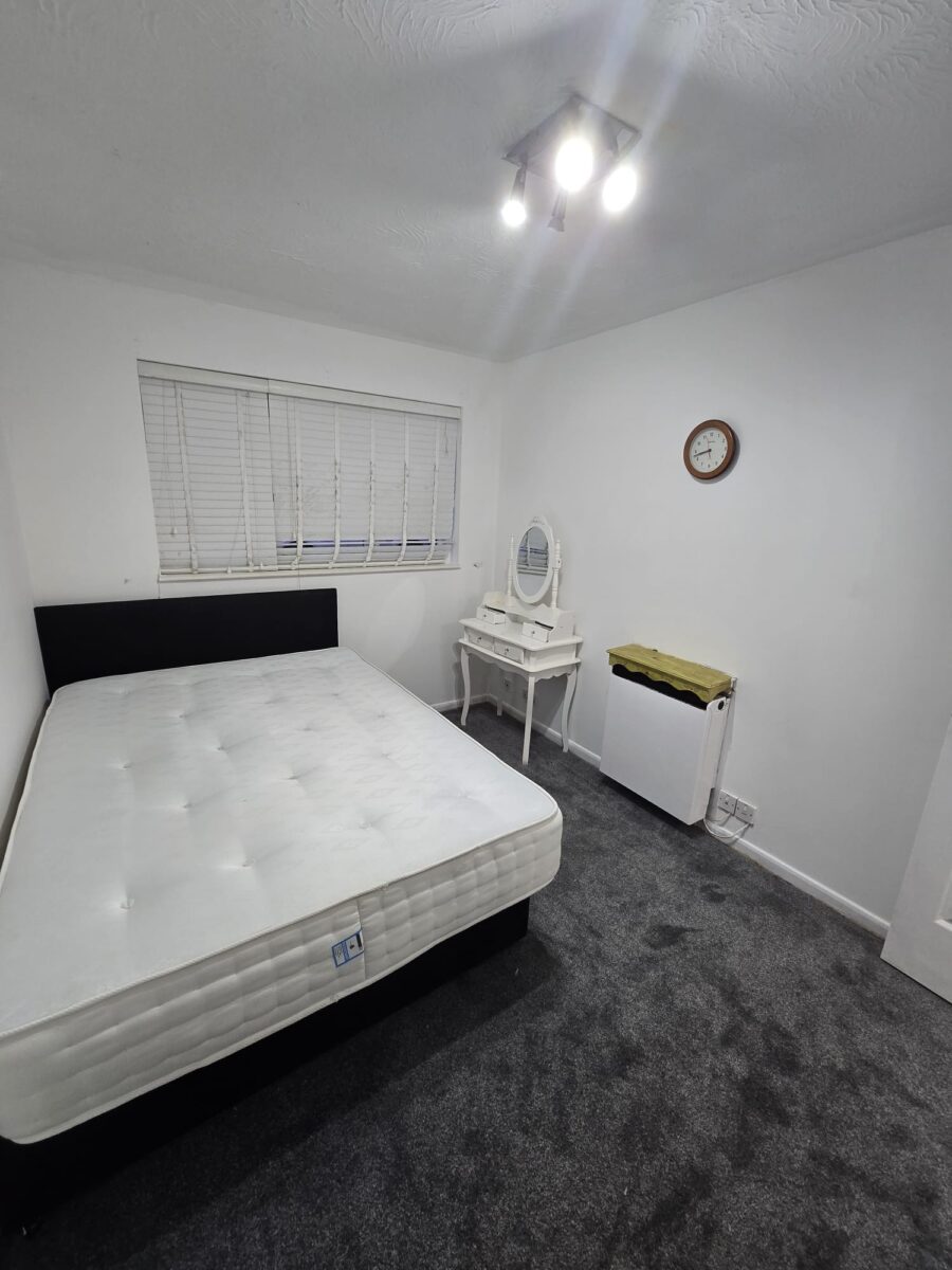 Two-Bedroom Flat For Rent, IG11