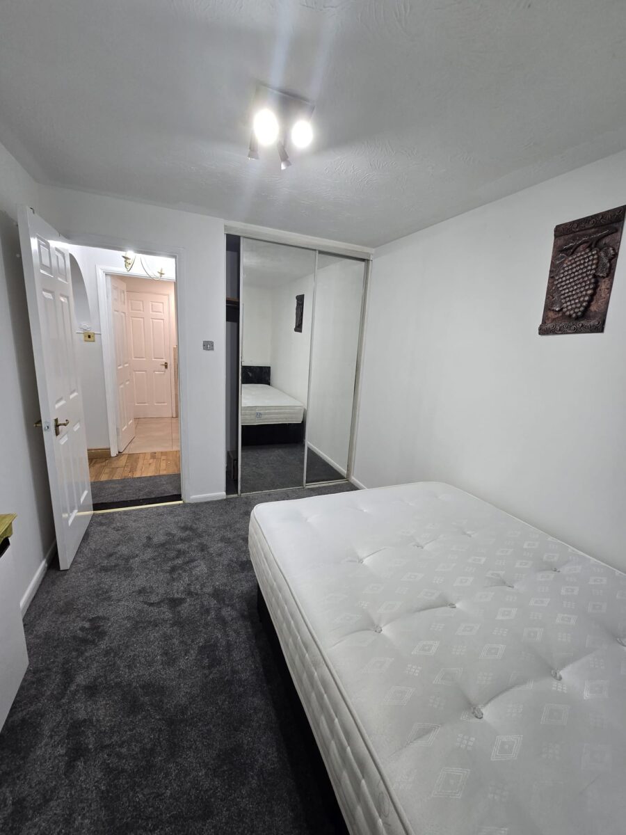 Two-Bedroom Flat For Rent, IG11