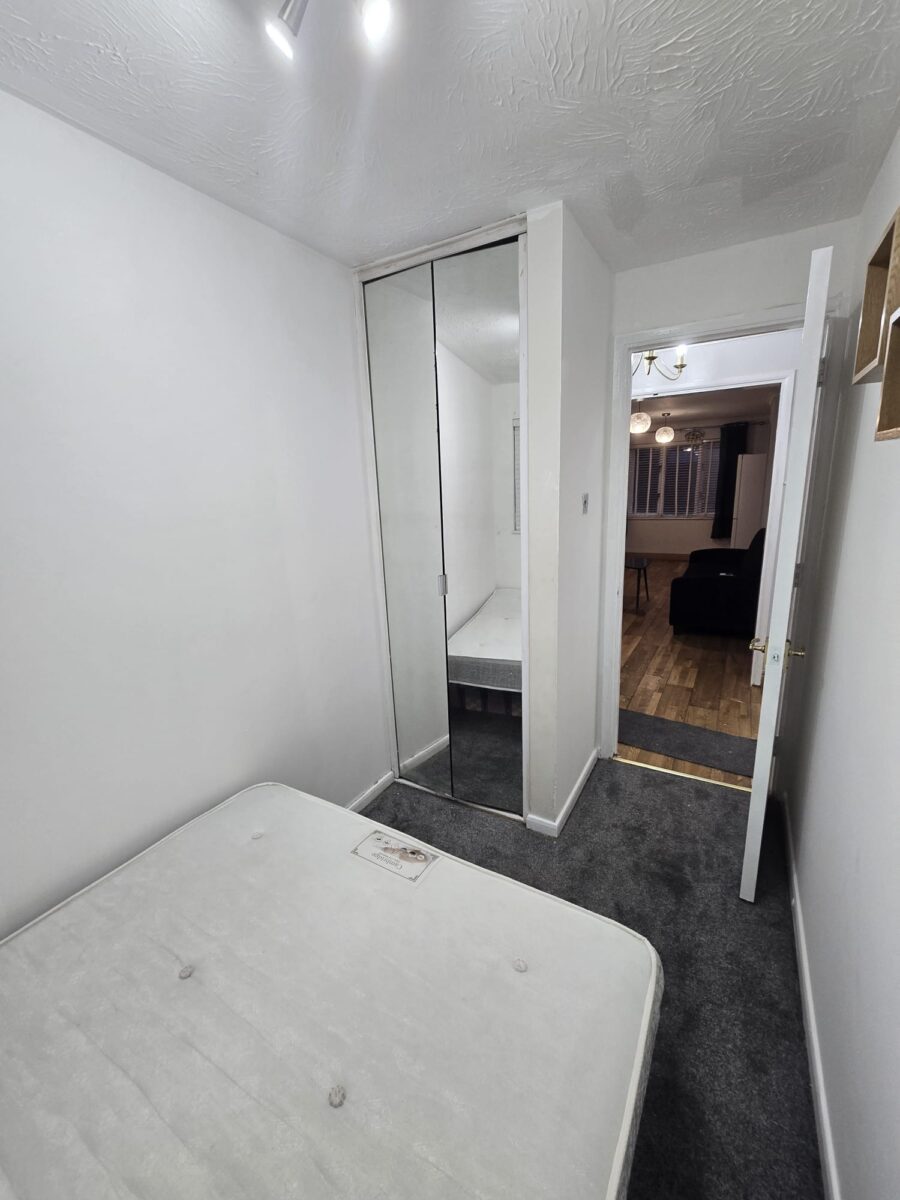 Two-Bedroom Flat For Rent, IG11