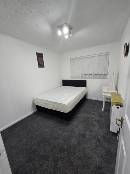 Two-Bedroom Flat For Rent, IG11