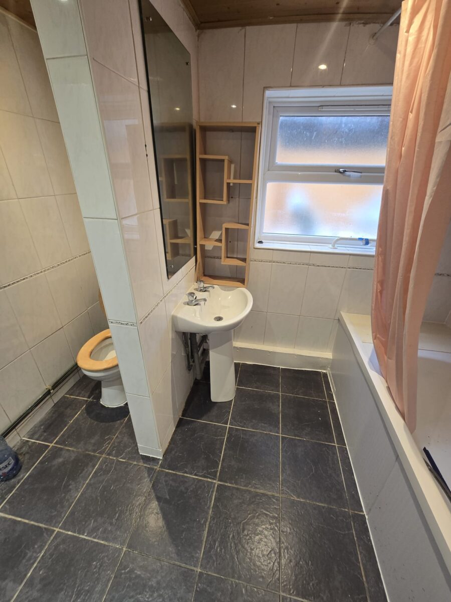 4 Bedroom Terraced House to Ket in IG1 2PA