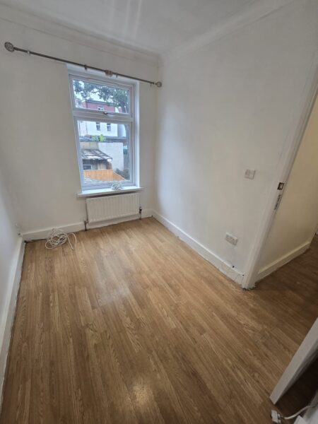 4 Bedroom Terraced House to Ket in IG1 2PA