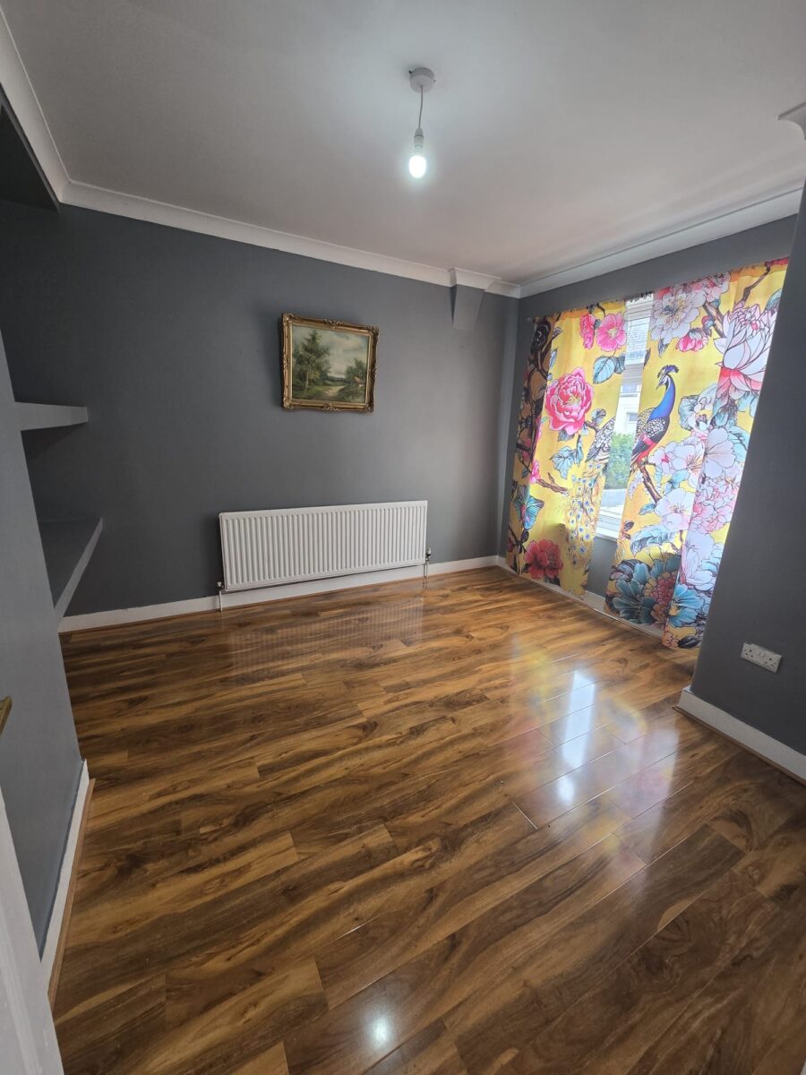 4 Bedroom Terraced House to Ket in IG1 2PA