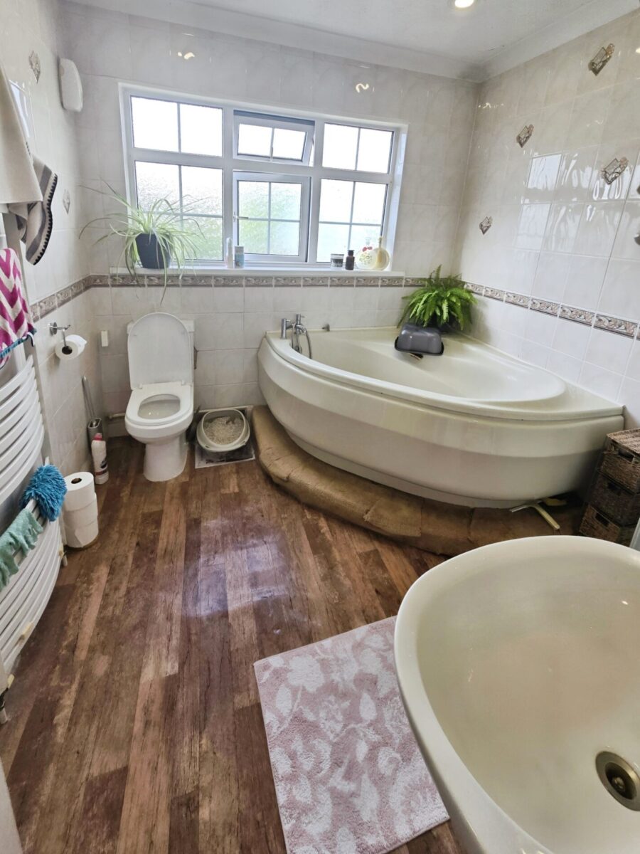 3-Bedroom House To Let, IG11