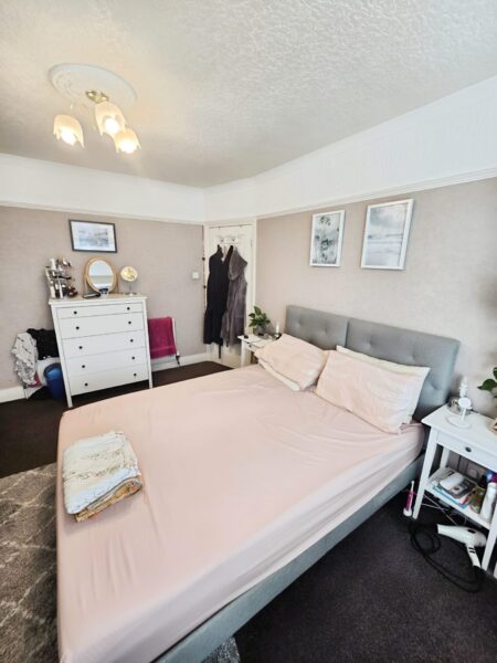 3-Bedroom House To Let, IG11
