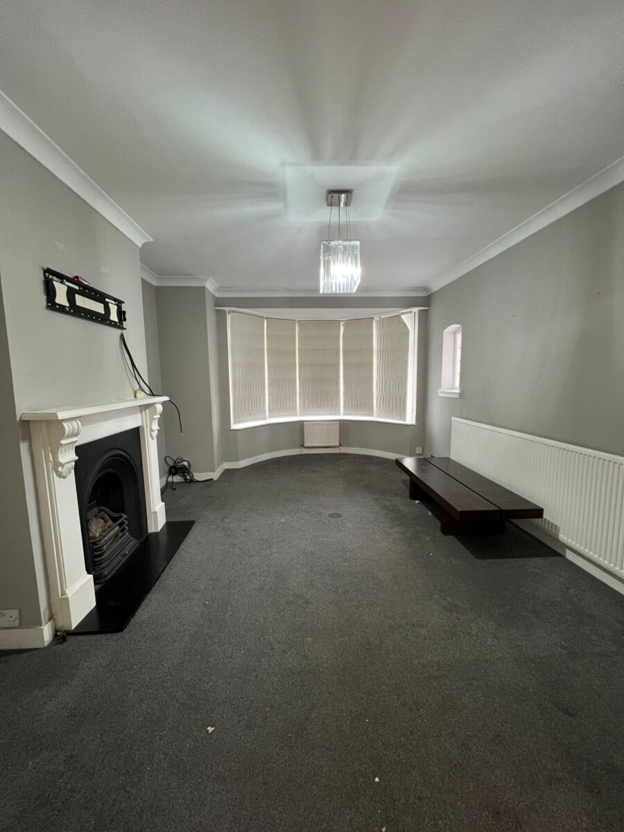 3 Bedroom House For Rent, IG6