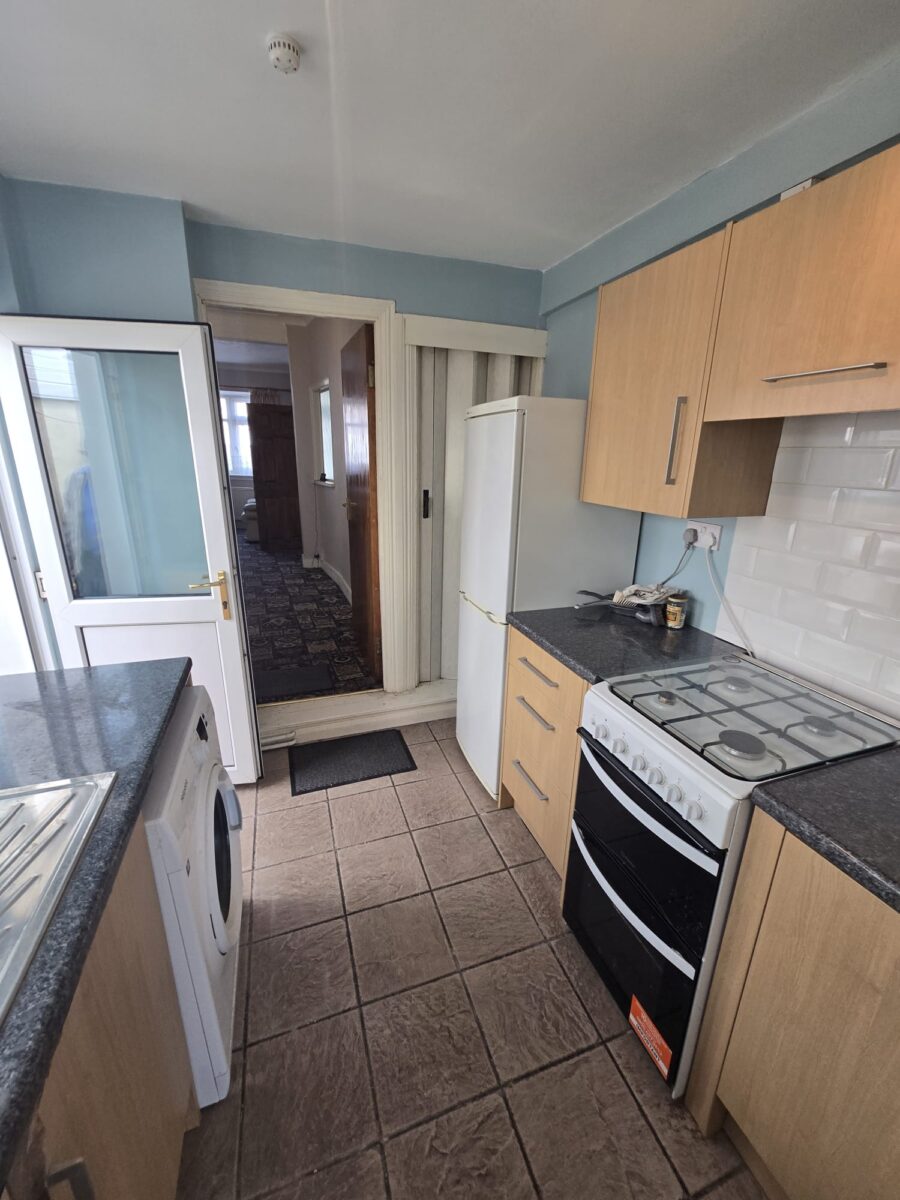 3-Bedroom House for Rent – Newly Refurbished – Barking
