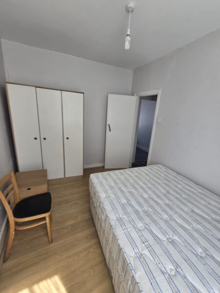 3-Bedroom House for Rent – Newly Refurbished – Barking