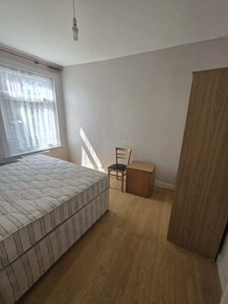 3-Bedroom House for Rent – Newly Refurbished – Barking