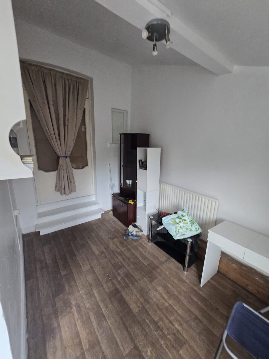 Grangewood Avenue RM13