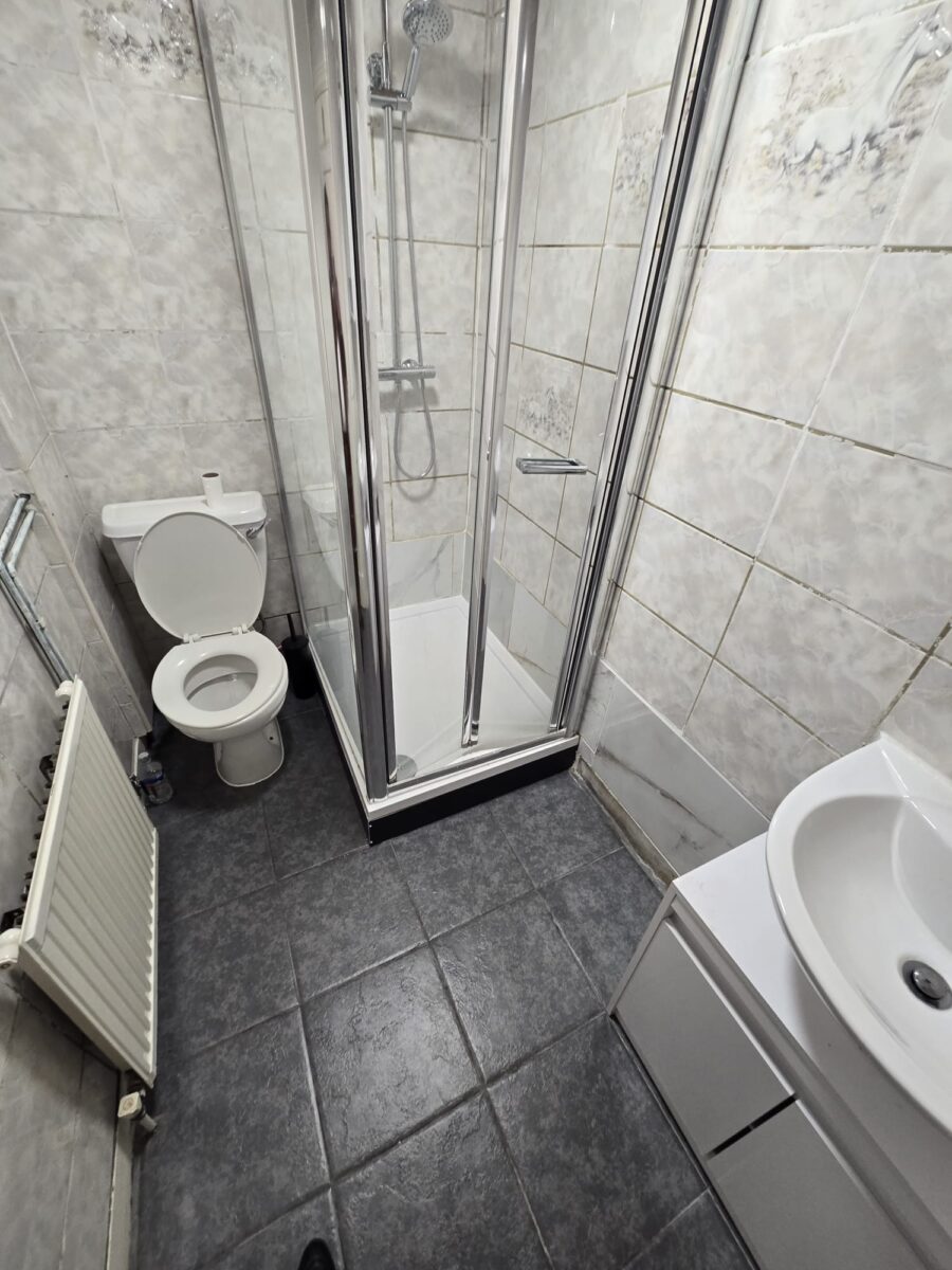 Grangewood Avenue RM13
