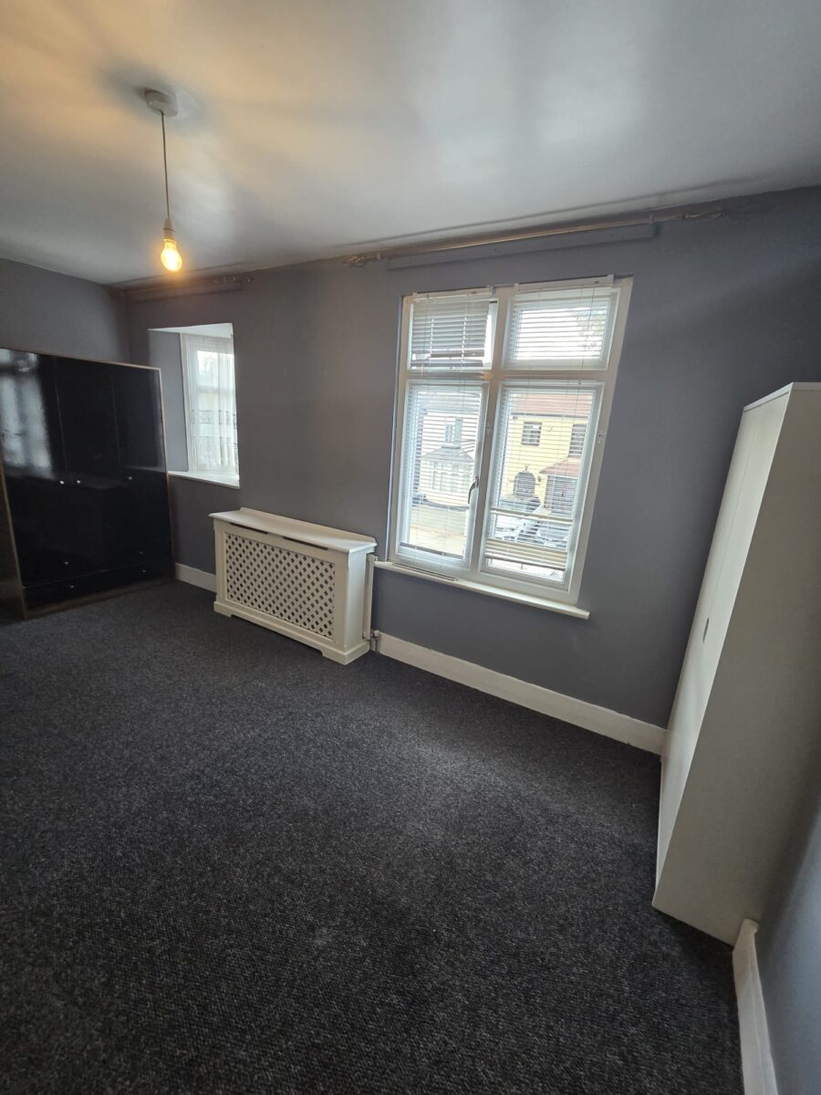 Grangewood Avenue RM13