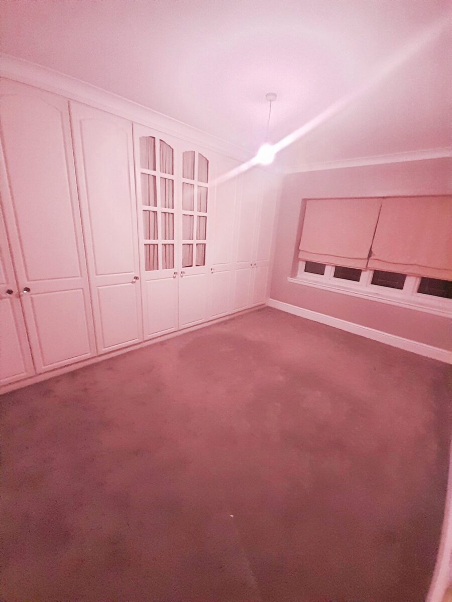 Semi Detached House For Rent, IG6