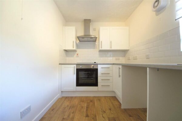 One Bedroom Flat Property for Sale E6