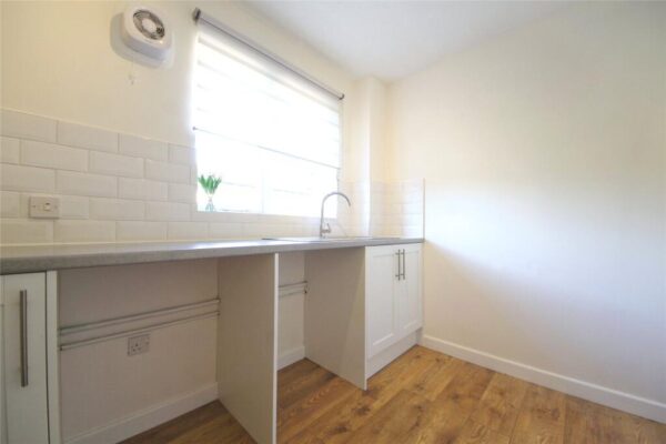 One Bedroom Flat Property for Sale E6