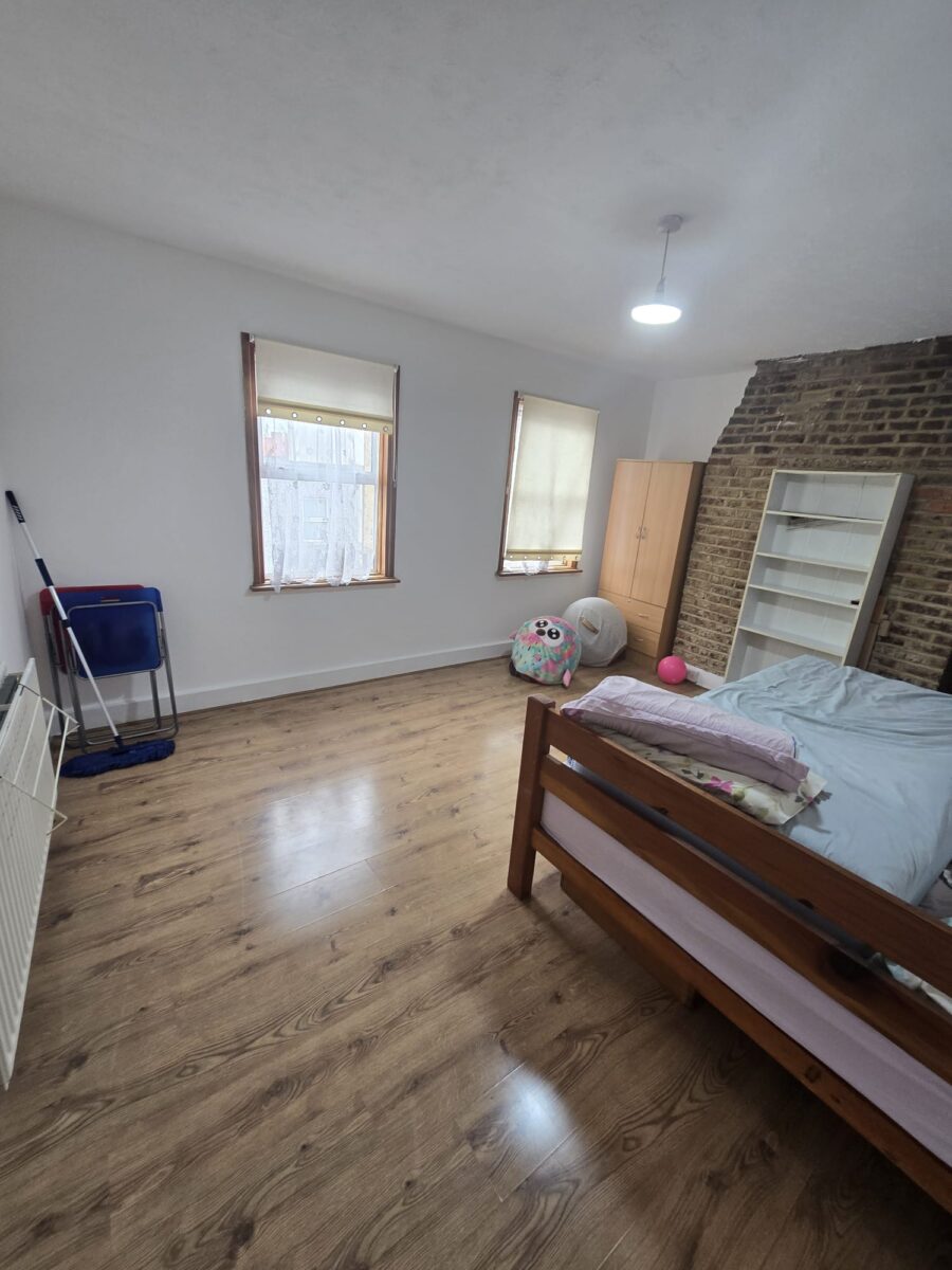 2-Bedroom Flat for Rent, SE8 4RG