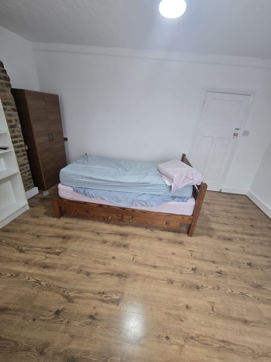 2-Bedroom Flat for Rent, SE8 4RG