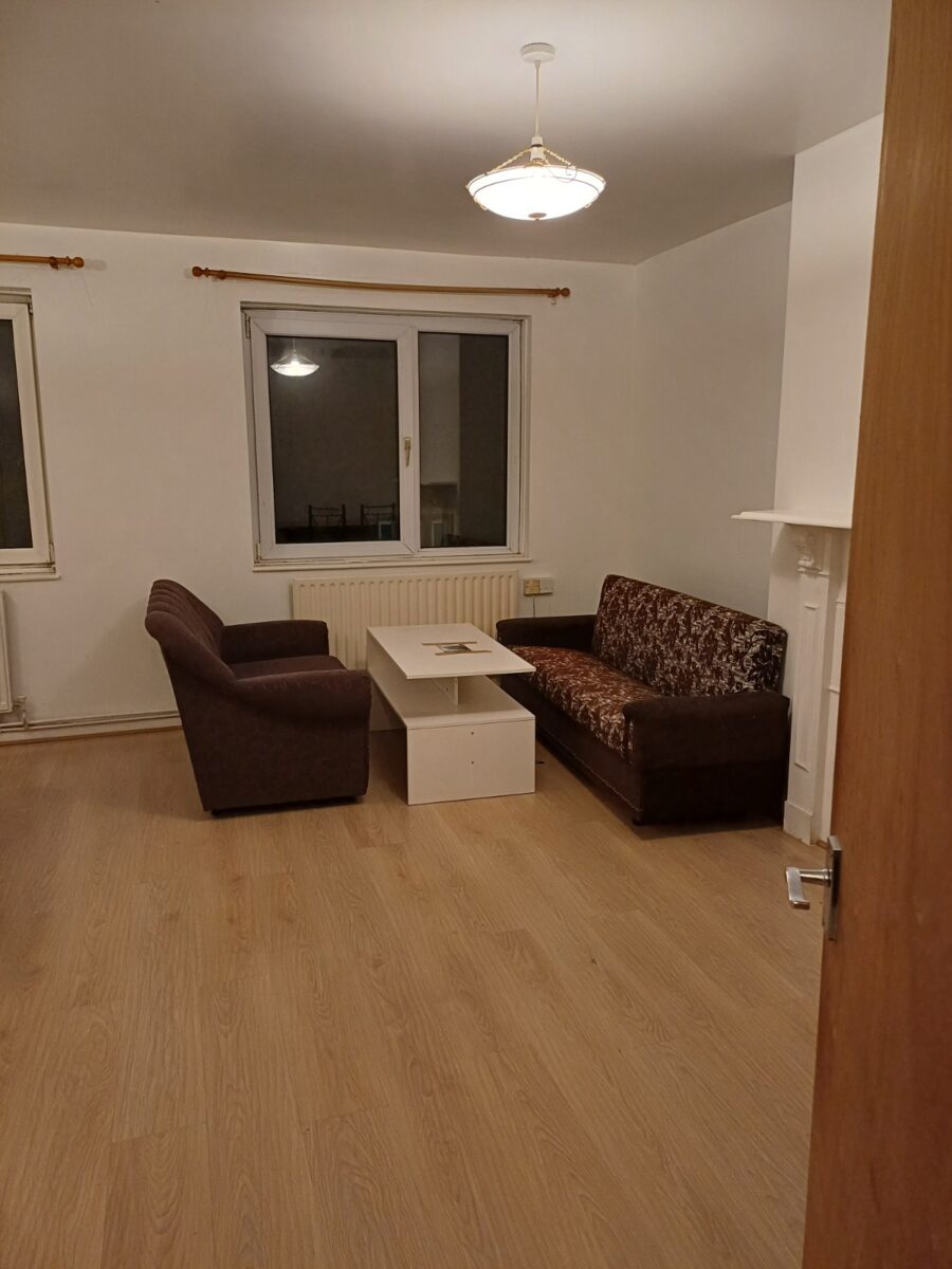 One Bed Flat for Rent – E2 6LP