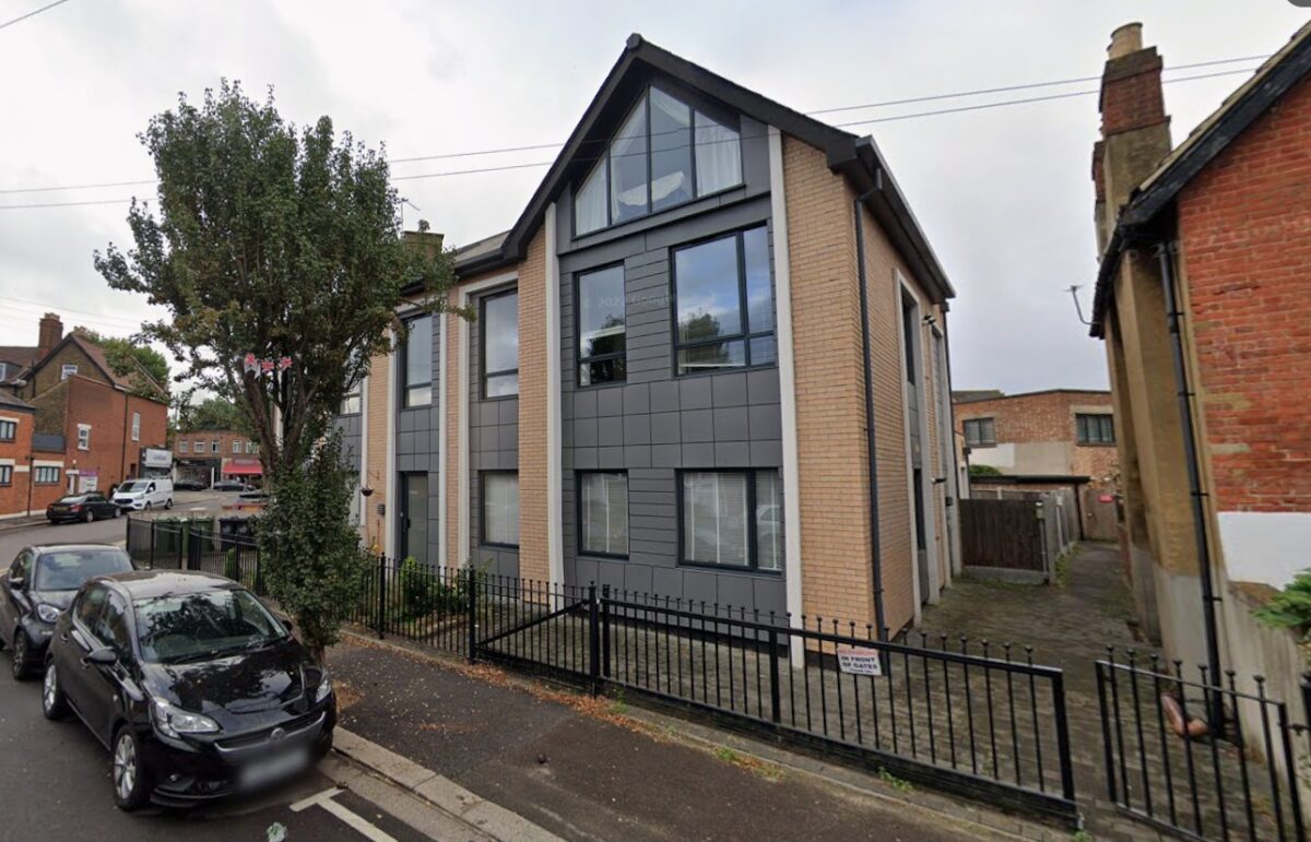 Beautiful Ground Floor Flat For Sale – E4 7EG