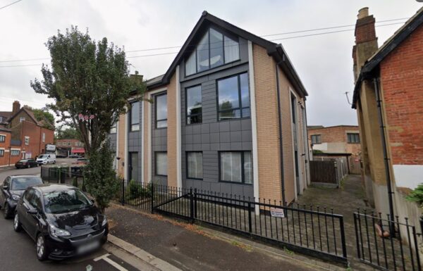 Beautiful Ground Floor Flat For Sale – E4 7EG