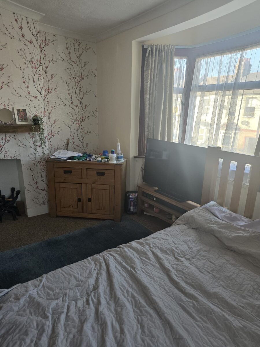 2 Bed Flat For Sale, E12