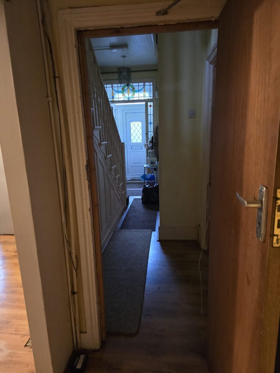 5 Bed Semi Detatched House For Sale E12
