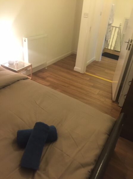 2 Double Roo Flat Next to Canning Town Station