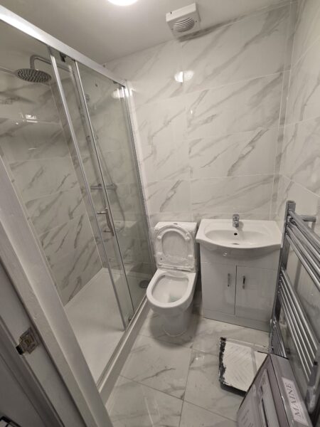 5 Bedroom House For Sale, IG11