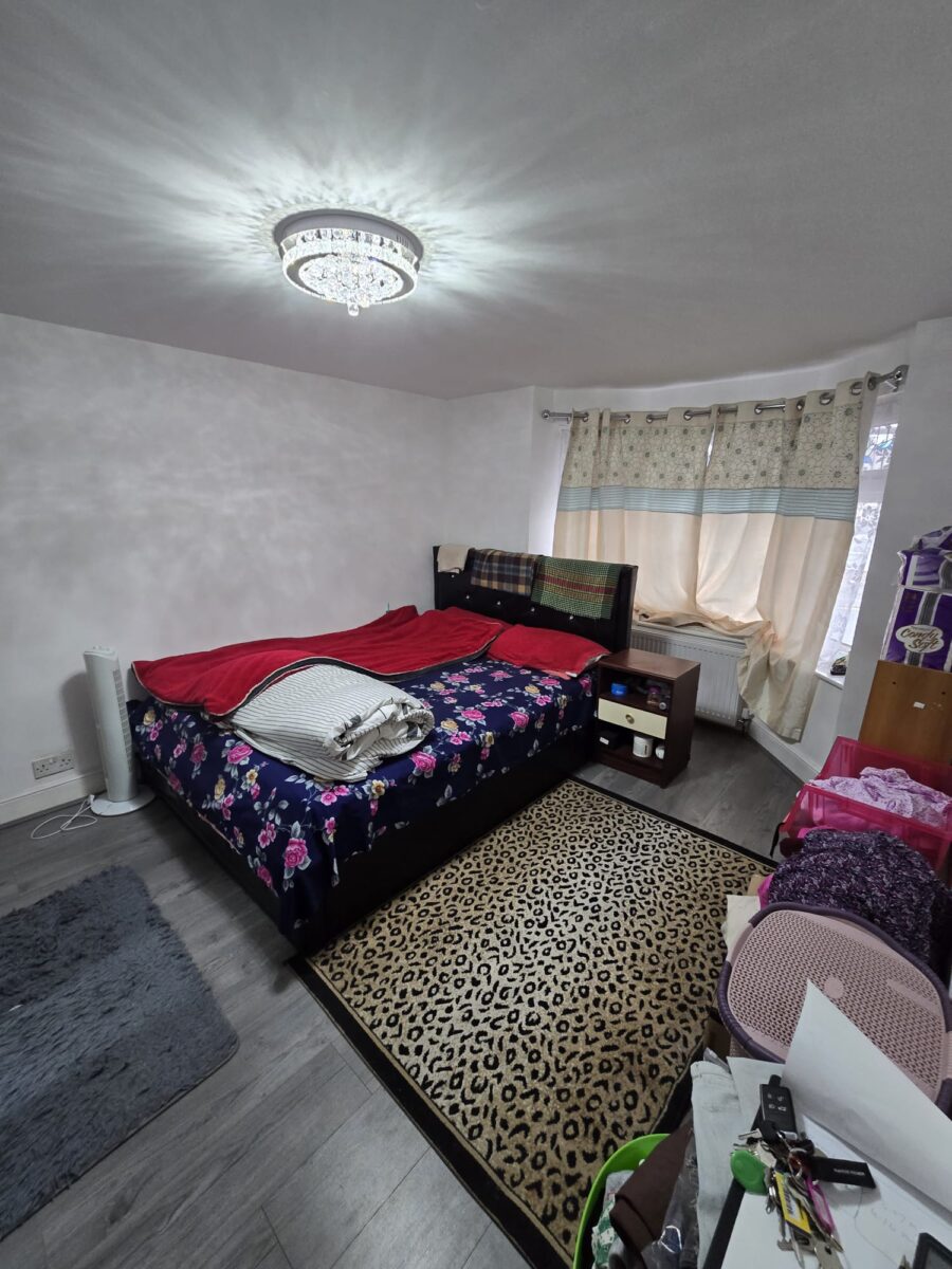 5 Bedroom House For Sale, IG11