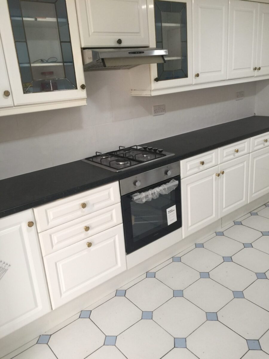 Multiple En-Suite Rooms Available in Shared House