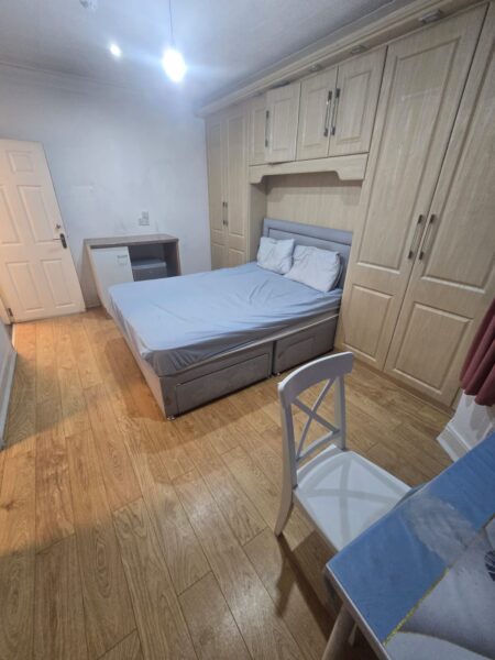 Spacious En-Suite Rooms in Shared Accommodation