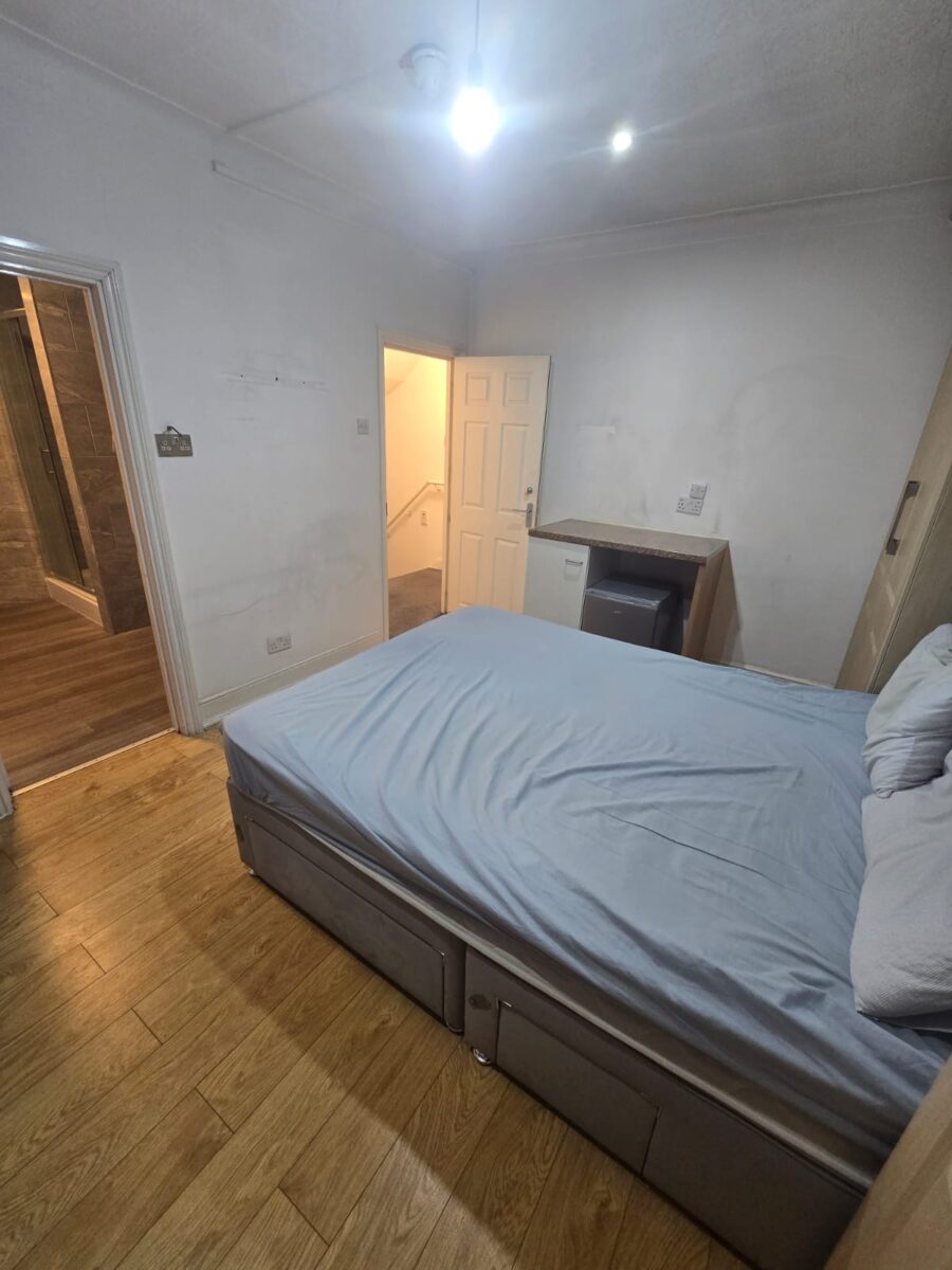 Spacious En-Suite Rooms in Shared Accommodation