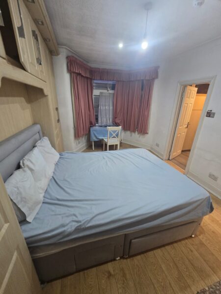 Spacious En-Suite Rooms in Shared Accommodation