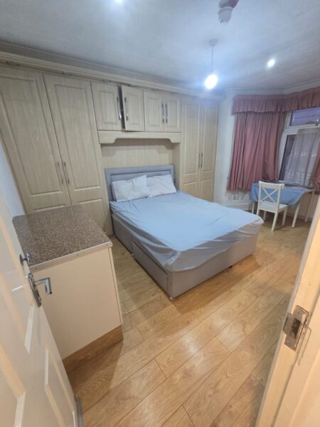 Spacious En-Suite Rooms in Shared Accommodation