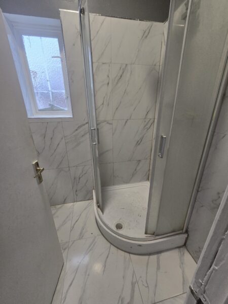 Fully Furnished 3 Bedroom Flat to Rent, IG11