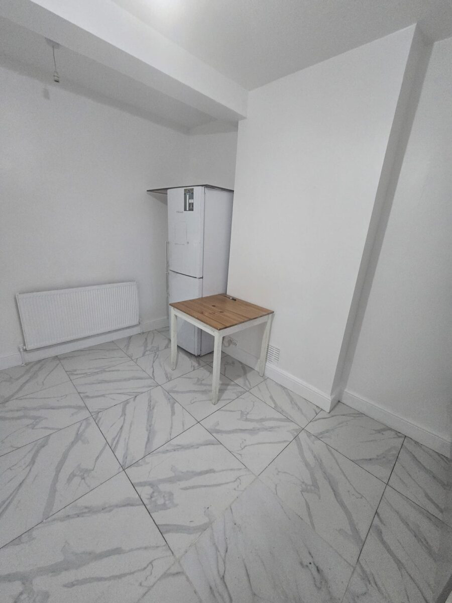 Fully Furnished 3 Bedroom Flat to Rent, IG11