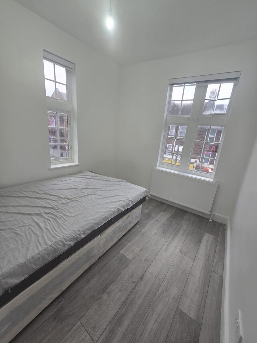 Fully Furnished 3 Bedroom Flat to Rent, IG11