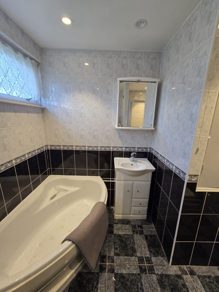 Spacious 3-Bedroom Family Home for Rent – Available Immediately