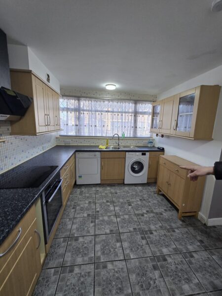 Spacious 3-Bedroom Family Home for Rent – Available Immediately