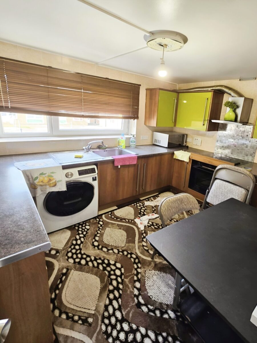 3 Bedroom Flat in IG11 £2300