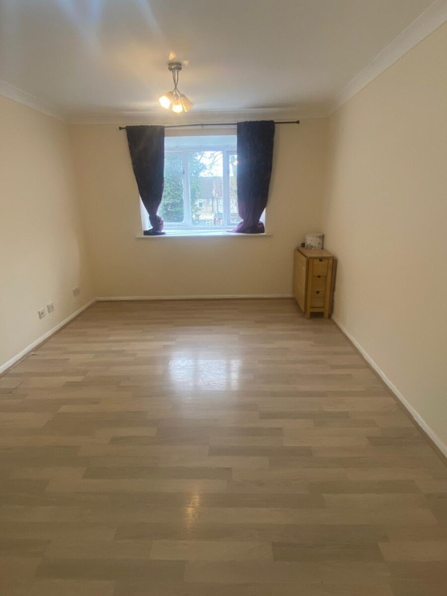 2 Bedroom Flat for Rent, IG11