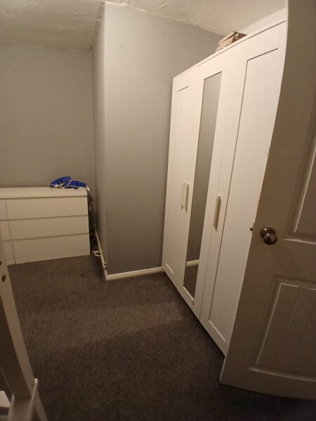 2-Bedroom Flat for Rent – Fully Furnished, E12